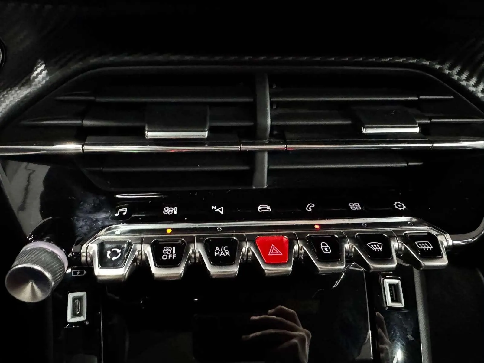 Peugeot 208 PureTech GT - foto 12
