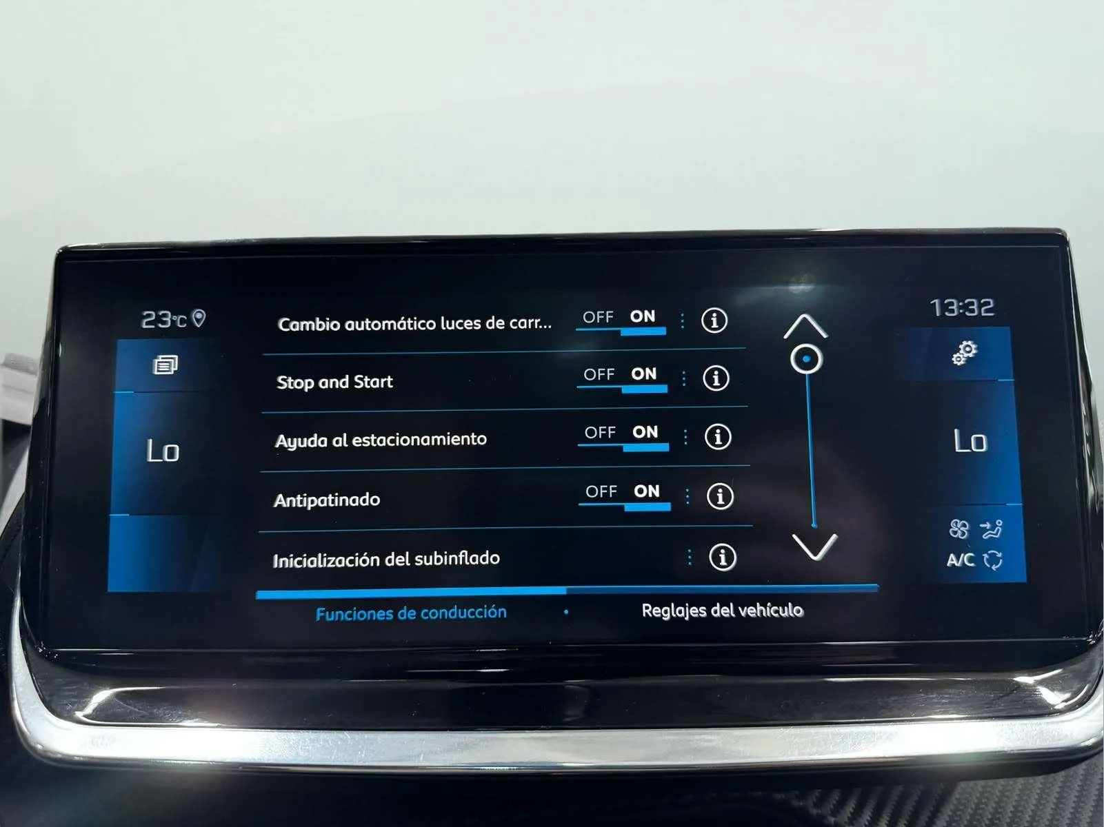 Peugeot 208 PureTech GT - foto 16