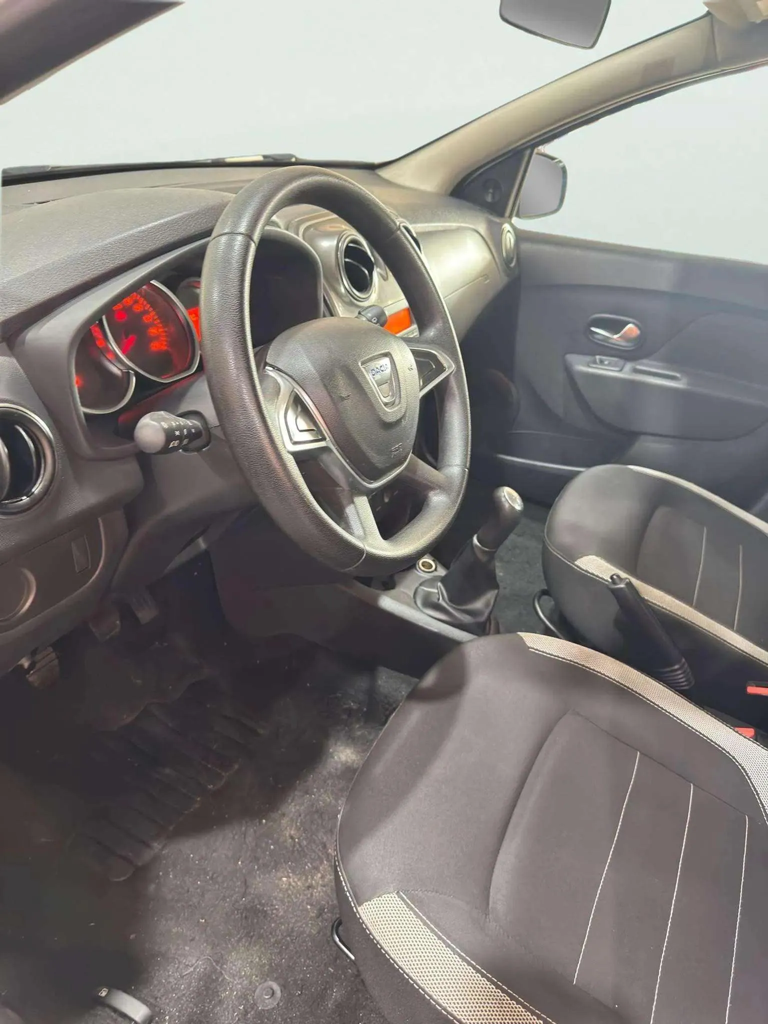 Dacia Sandero Stepway Comfort Blue dCi - foto 8