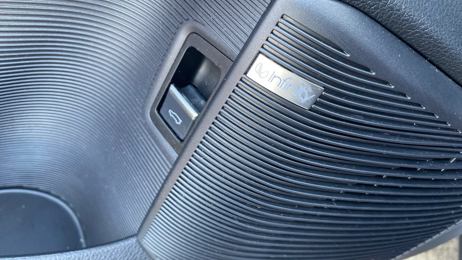 BYD Seal U Comfort - foto 33