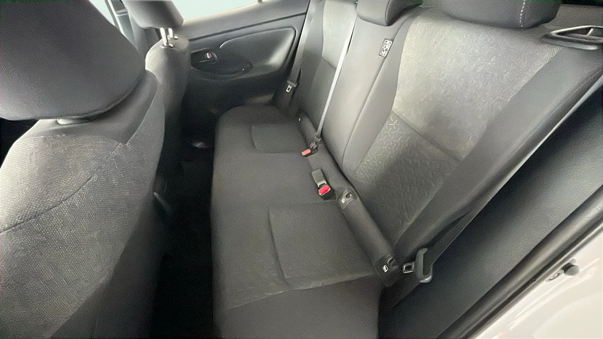 Toyota Yaris Cross 1.5 120H Adventure - foto 13