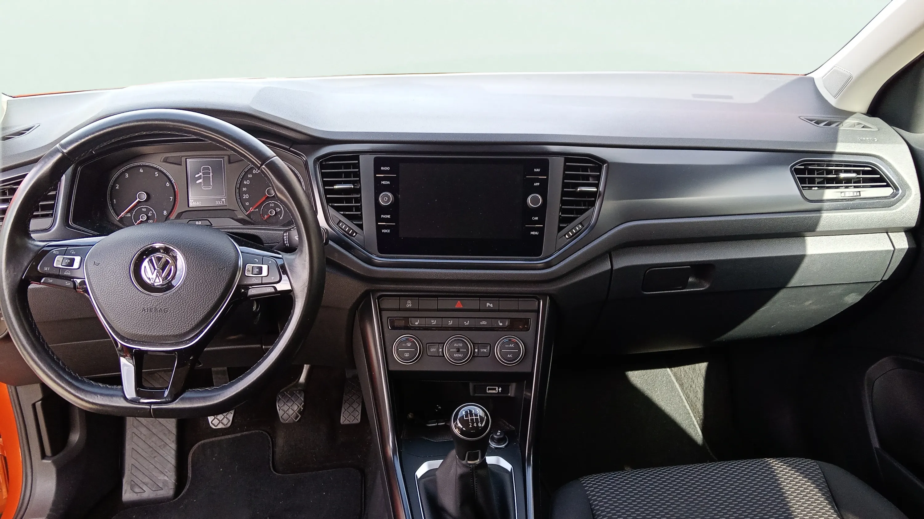 Volkswagen T-Roc Advance 1.0 TSI - foto 10