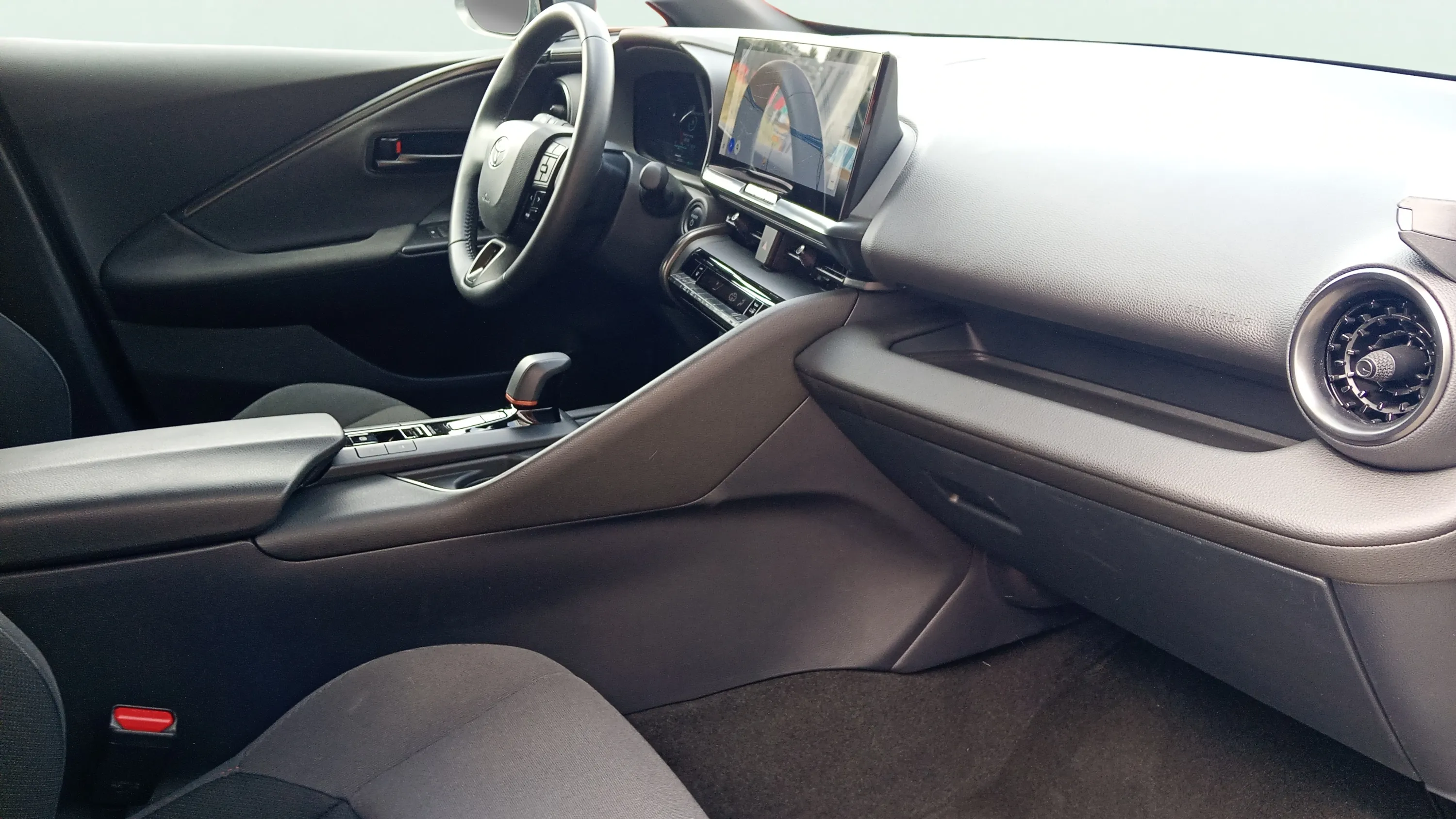 Toyota C-HR 2.0 200H Advance - foto 14