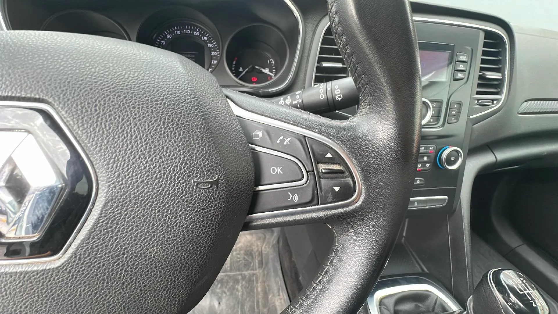 Renault Mégane S.T. Bose Blue dCi - foto 18