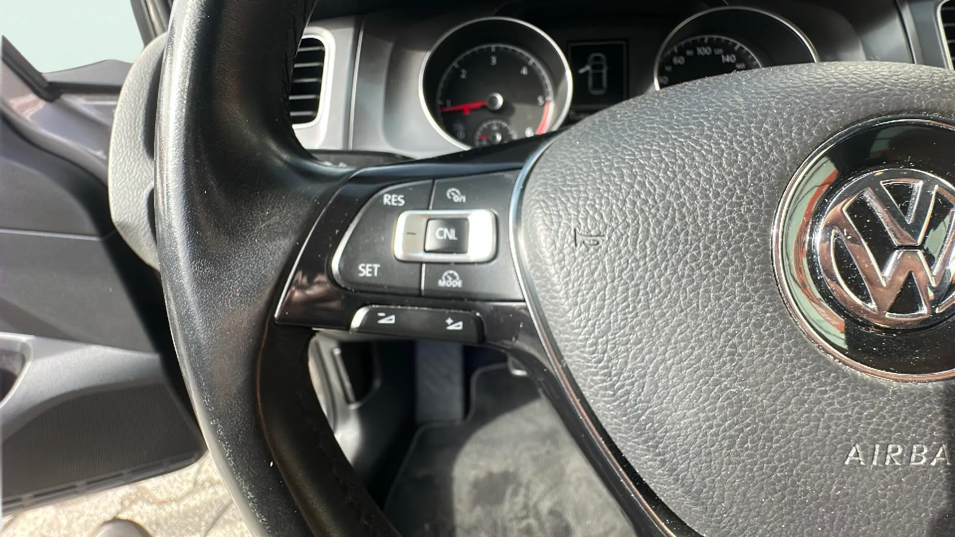 Volkswagen Golf Advance 1.6 TDI BMT DSG - foto 17