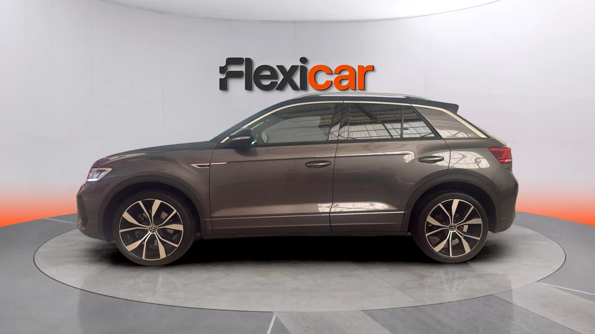 Volkswagen T-Roc R-Line 1.5 TSI DSG - foto 4