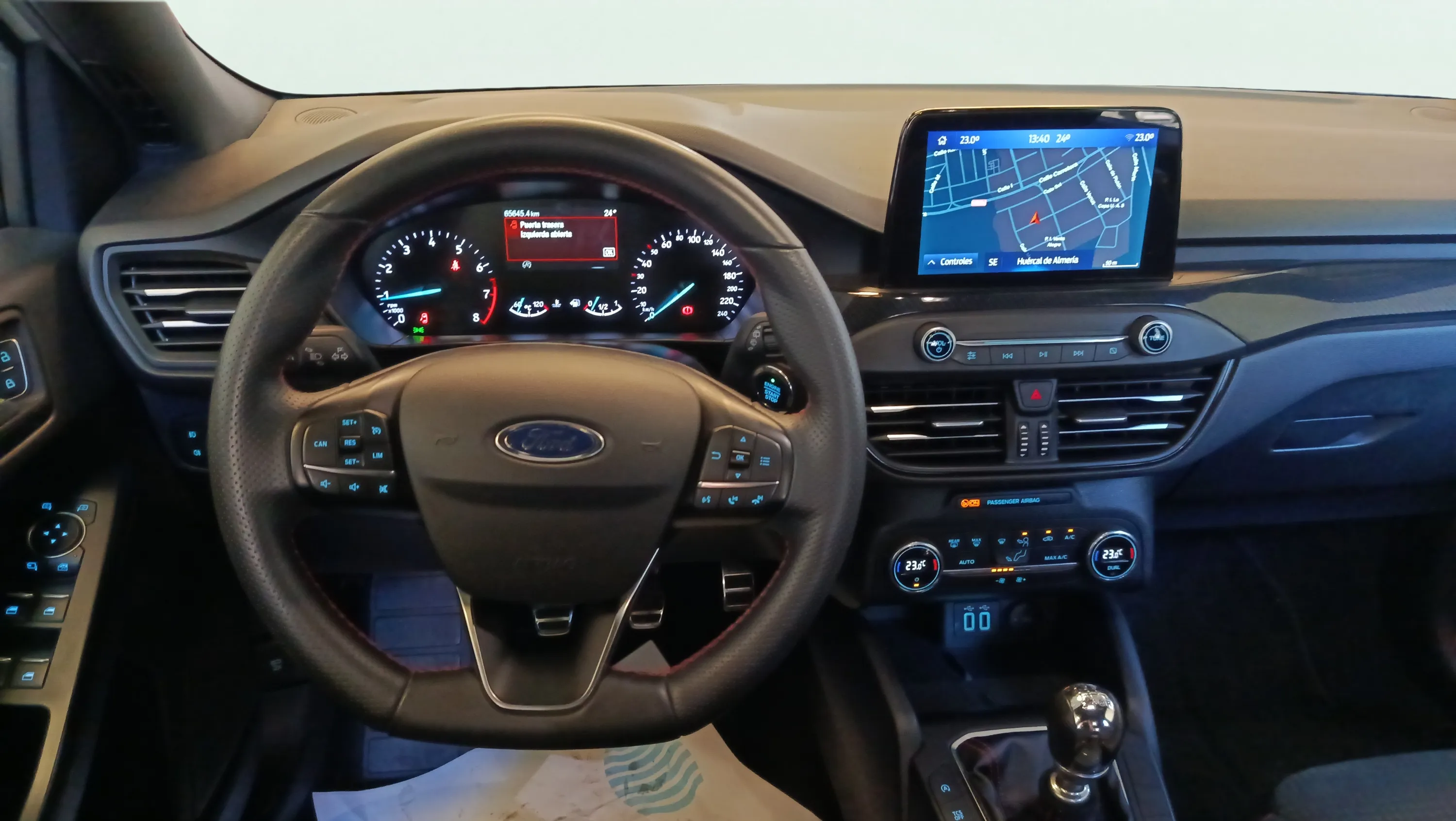 Ford Focus 1.0 EcoBoost MHEV Titanium - foto 9