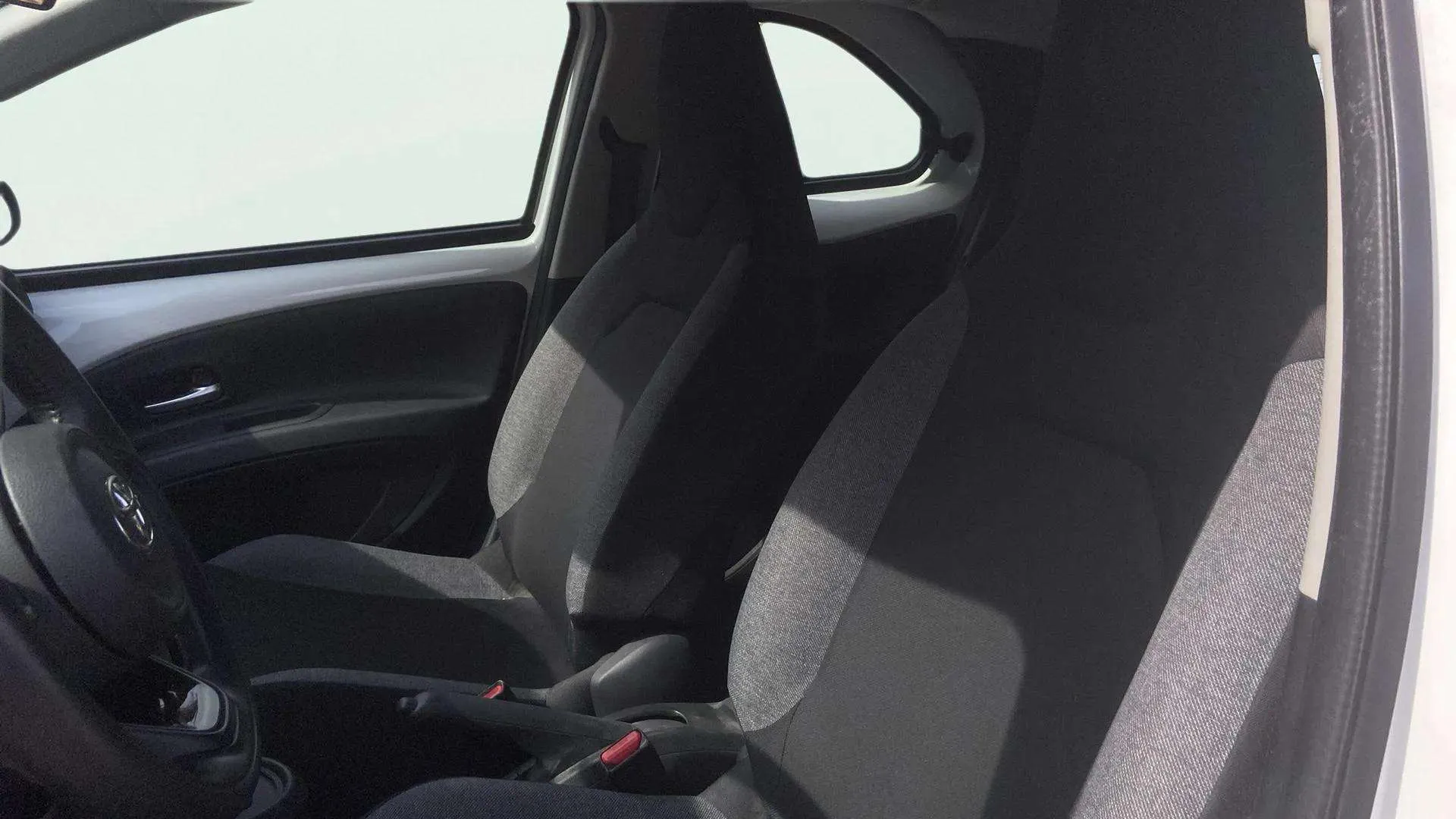 Toyota Aygo X 1.0 VVT-I Play - foto 22