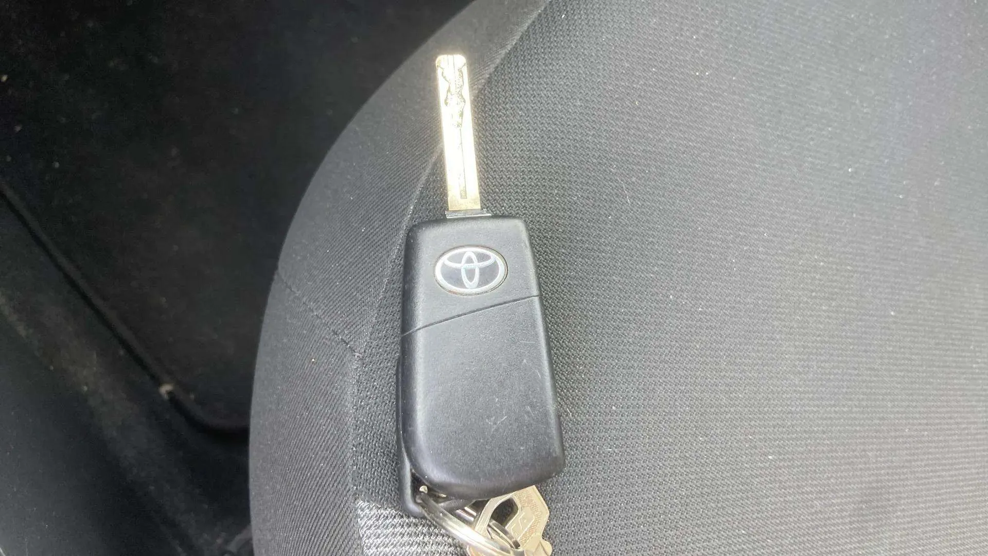 Toyota Aygo X 1.0 VVT-I Play - foto 21