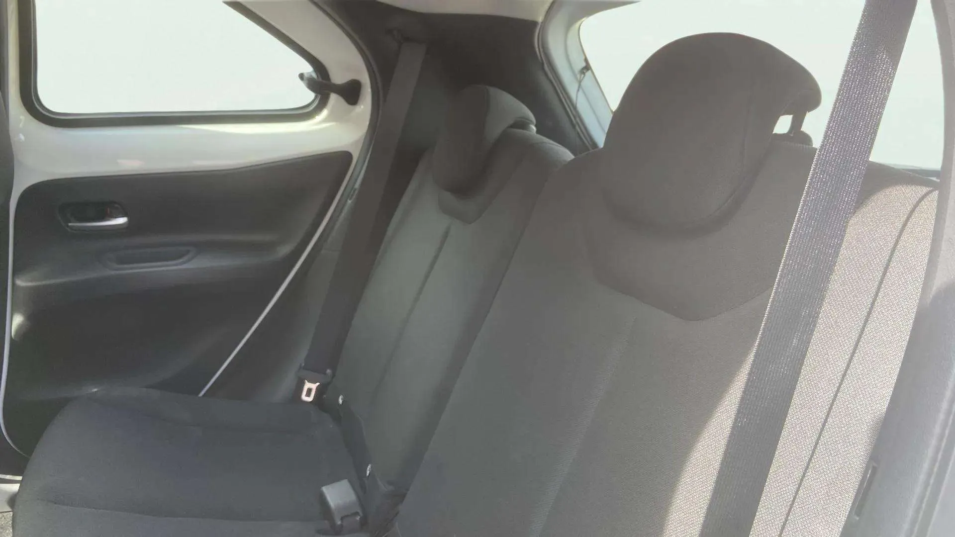 Toyota Aygo X 1.0 VVT-I Play - foto 23