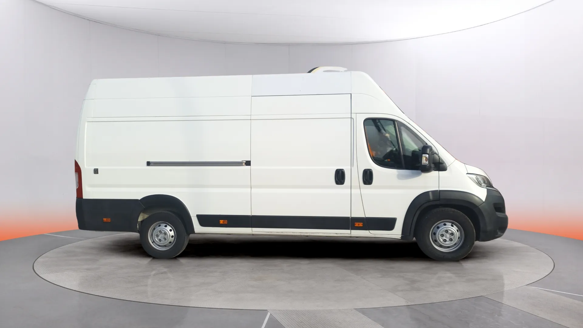 Citroën Jumper BlueHDi Furgón 33L2H2 - foto 7