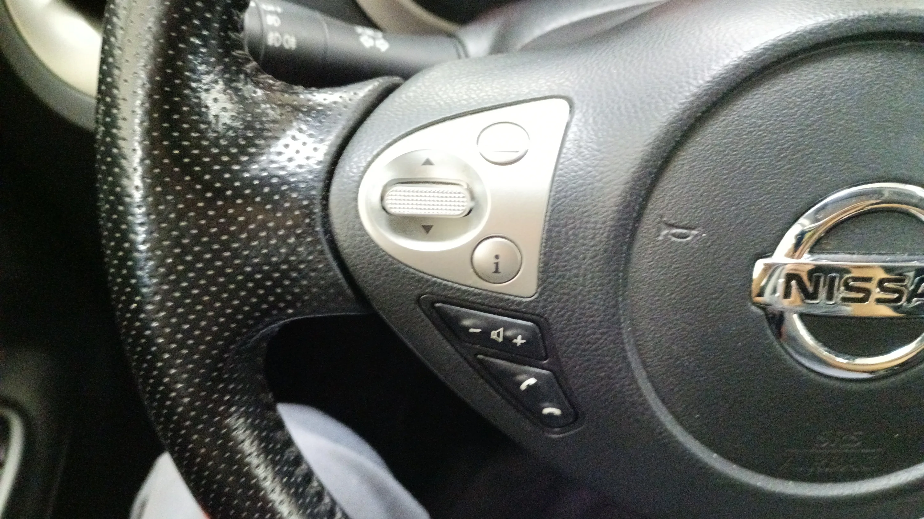 Nissan Juke DIG-T DCT Acenta - foto 17