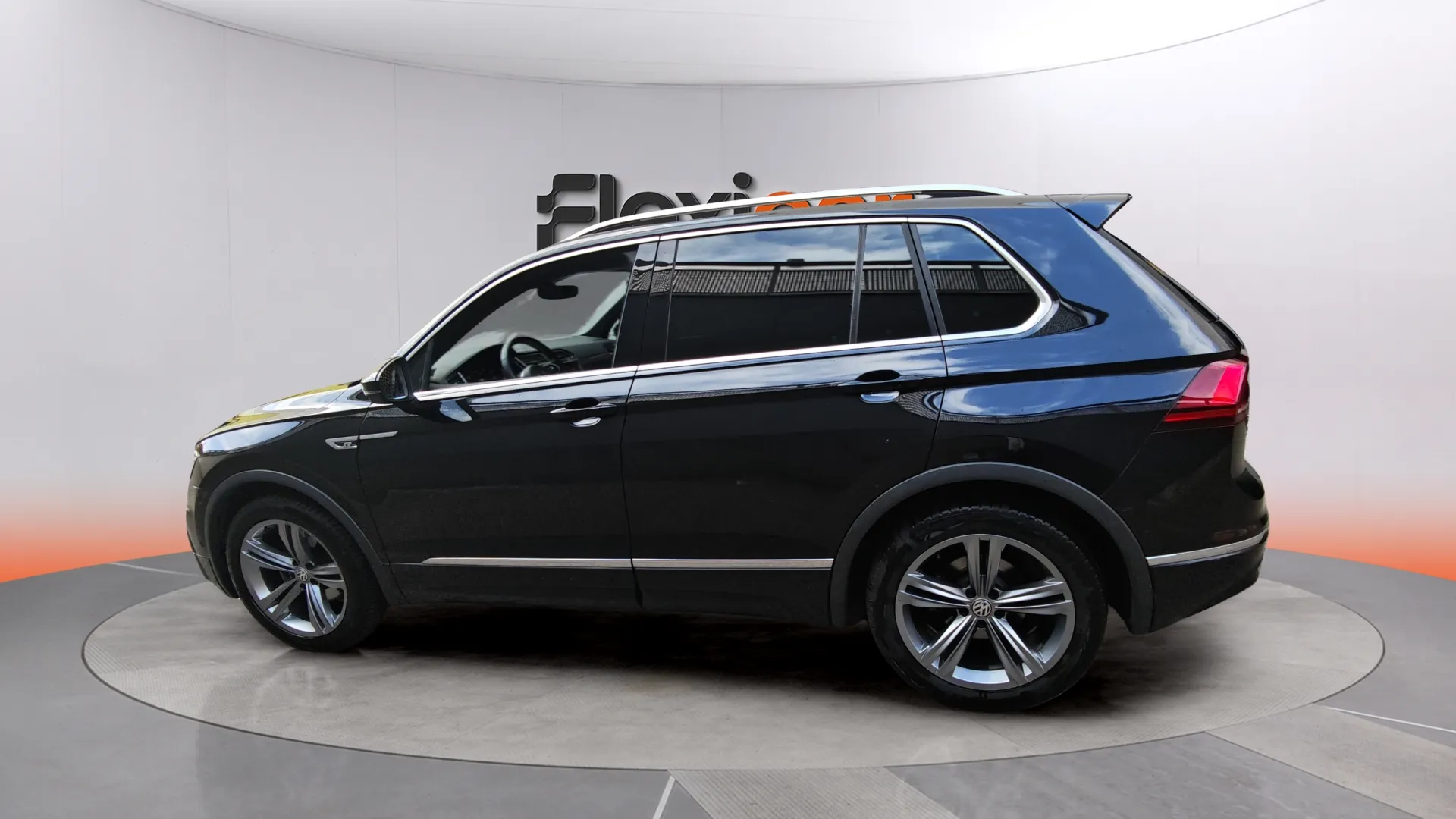 Volkswagen Tiguan Sport 1.5 TSI DSG - foto 4
