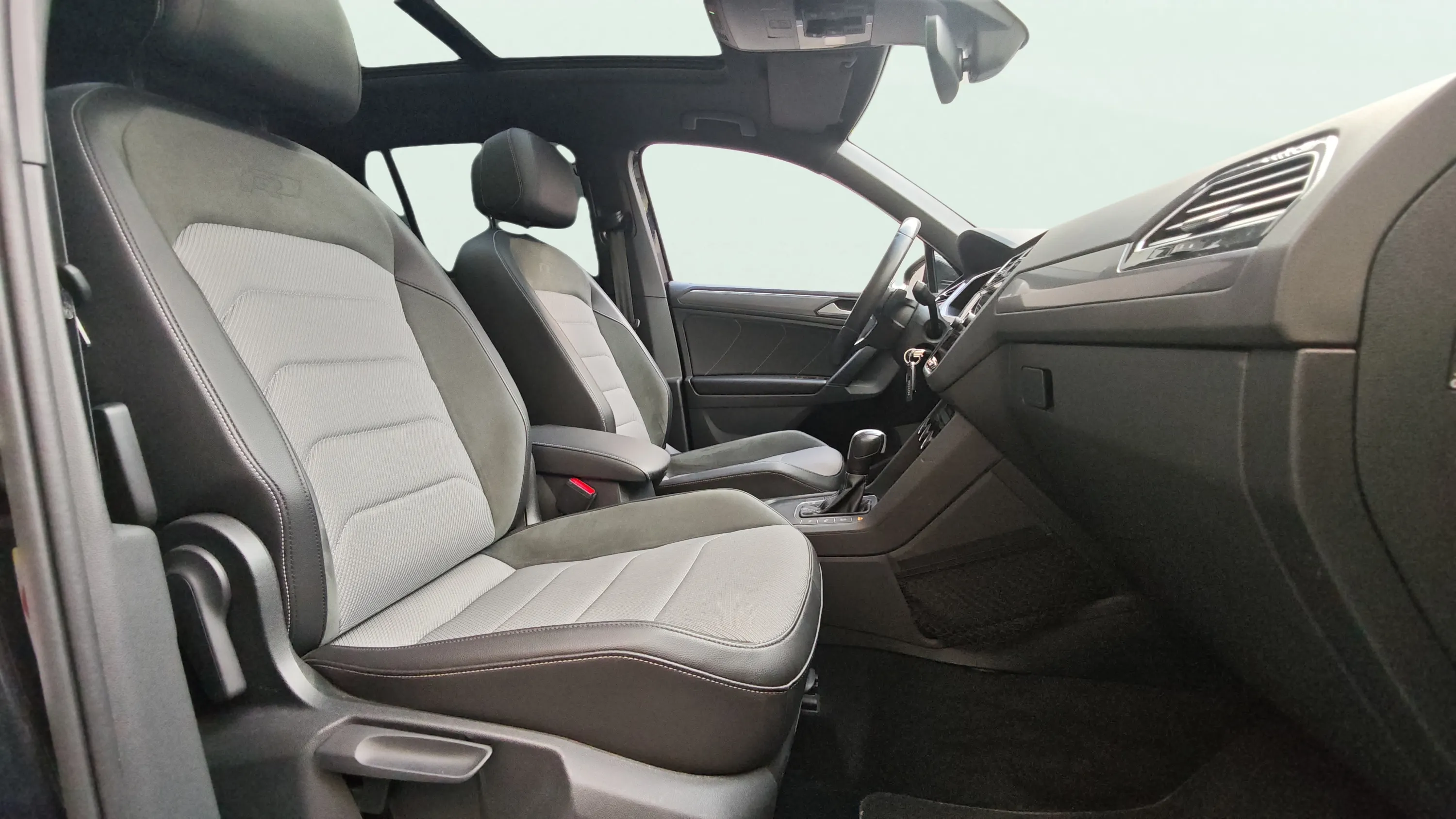 Volkswagen Tiguan Sport 1.5 TSI DSG - foto 10