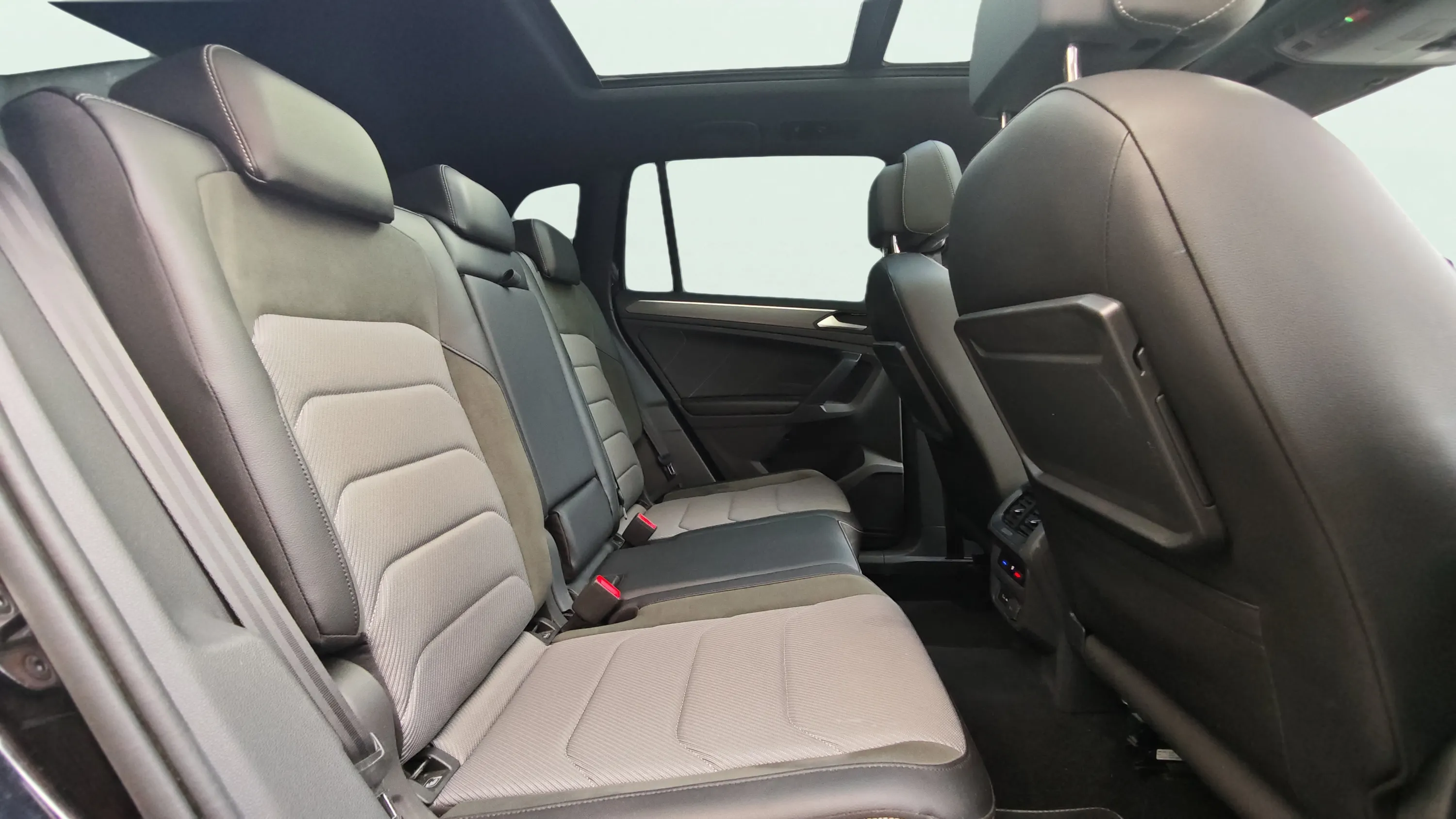 Volkswagen Tiguan Sport 1.5 TSI DSG - foto 11