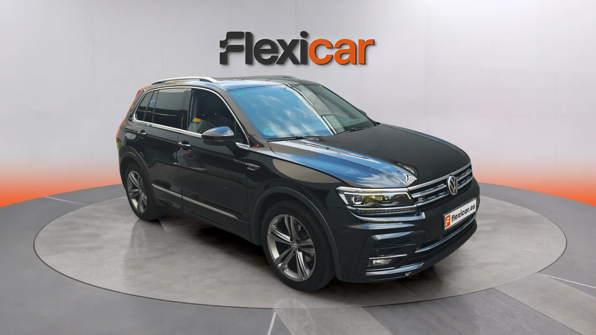 Volkswagen Tiguan Sport 1.5 TSI DSG - foto 2