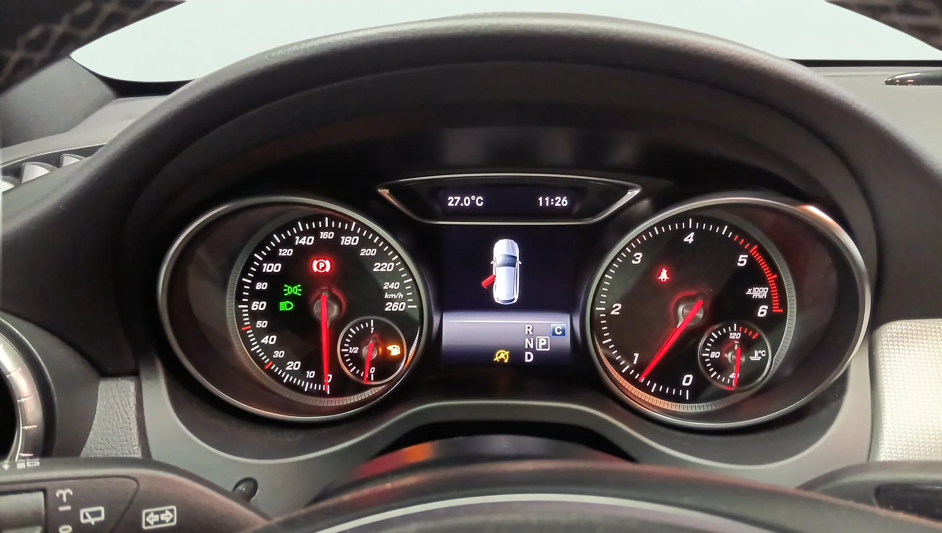 Mercedes-Benz CLA 200 d Shooting Brake - foto 9