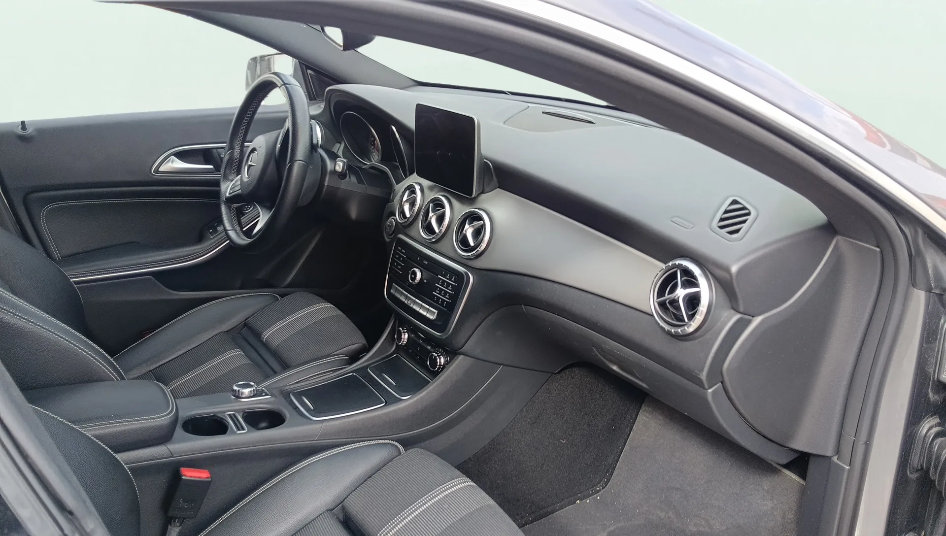 Mercedes-Benz CLA 200 d Shooting Brake - foto 22