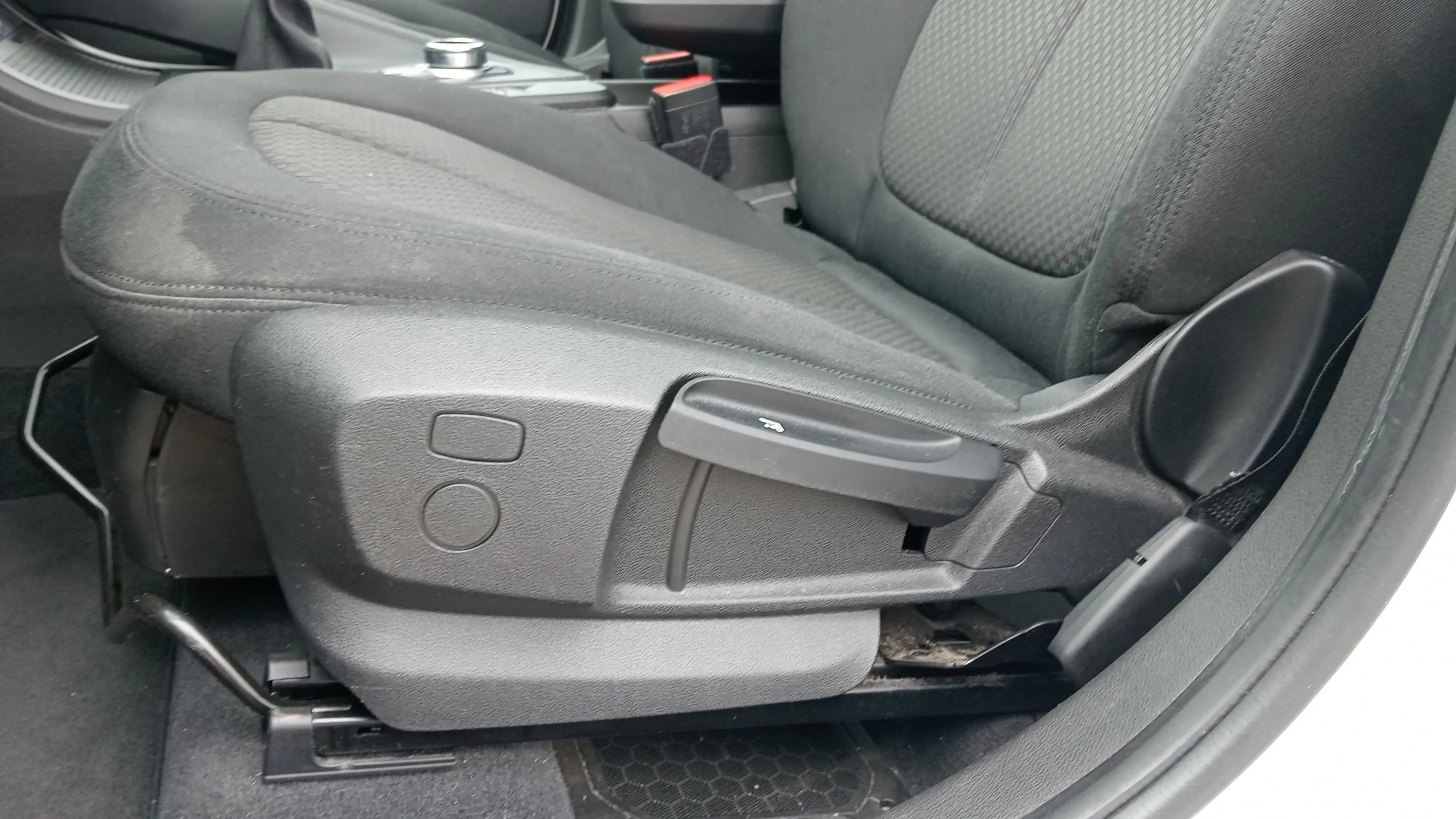 BMW X1 sDrive16d - foto 22