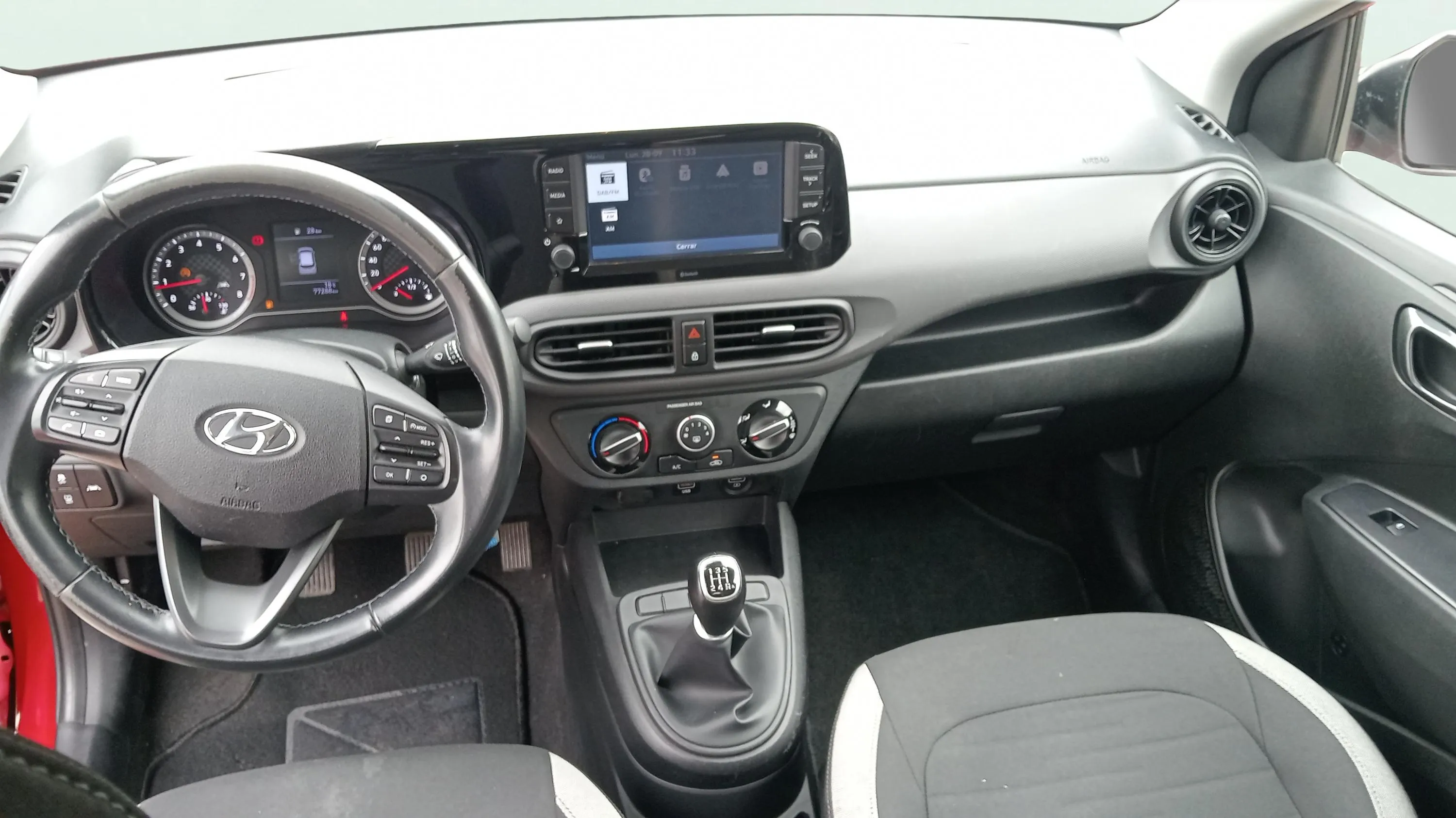 Hyundai i10 1.0 Essence - foto 15