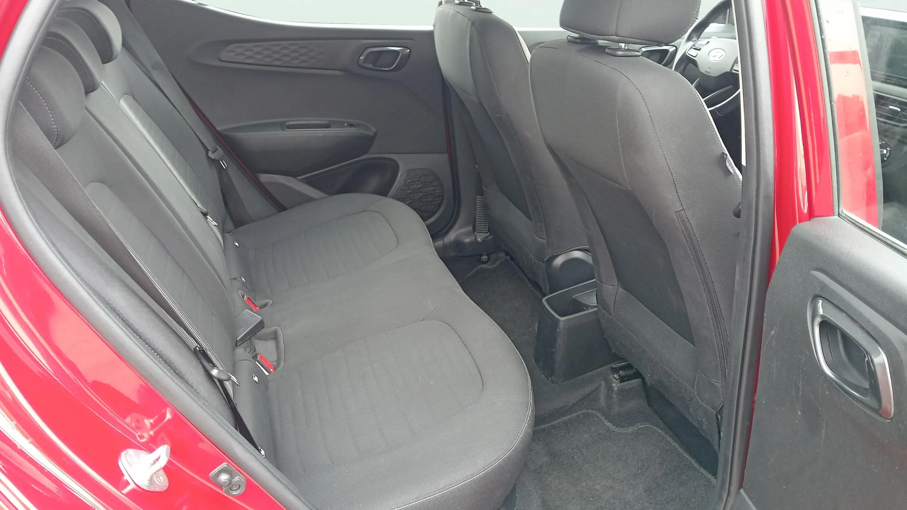 Hyundai i10 1.0 Essence - foto 18
