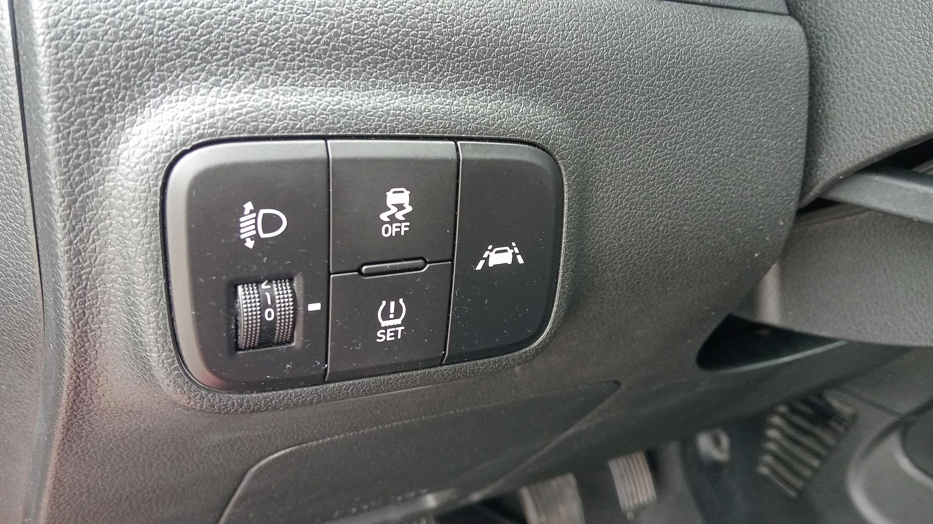 Hyundai i10 1.0 Essence - foto 20