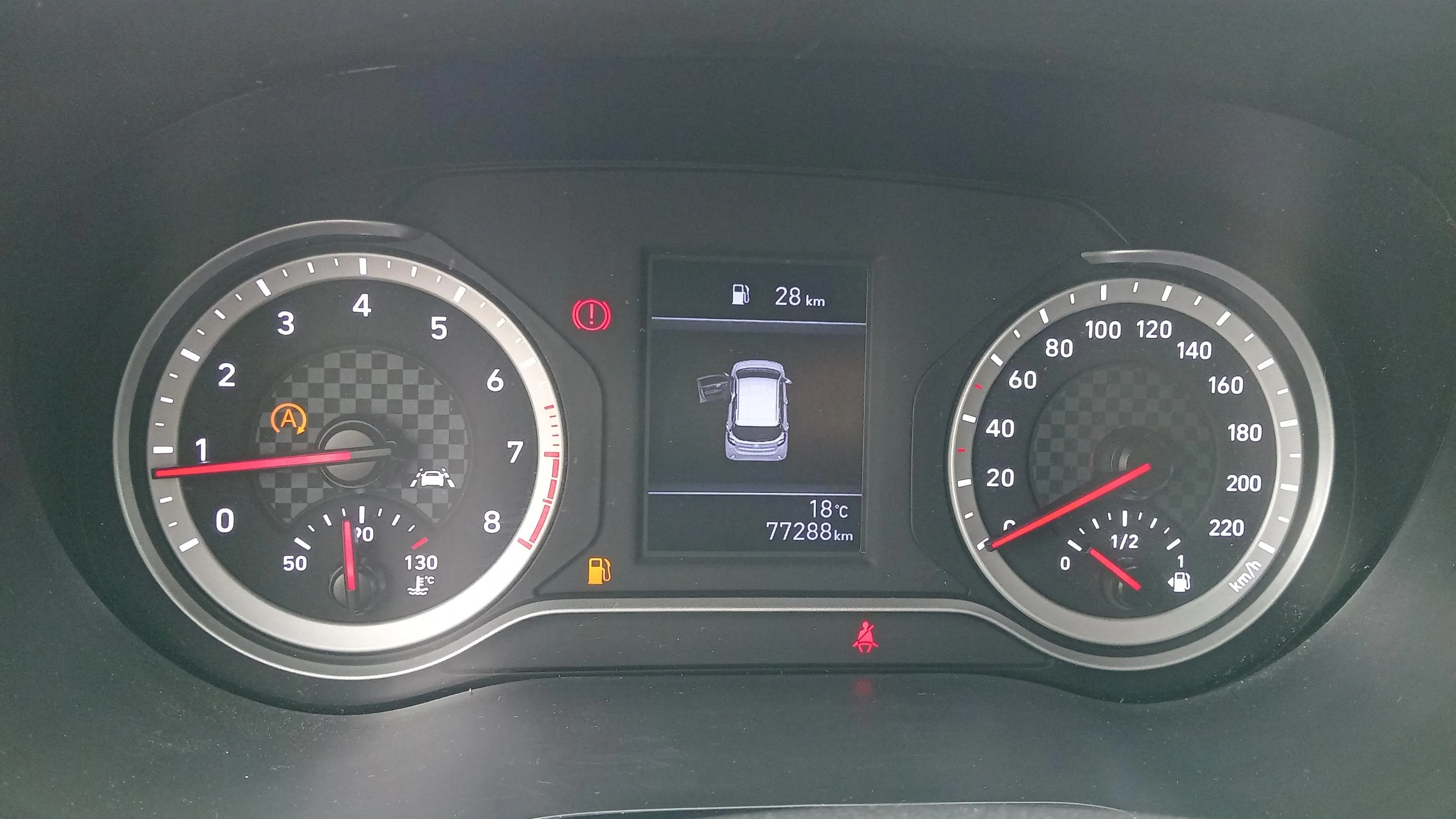 Hyundai i10 1.0 Essence - foto 16