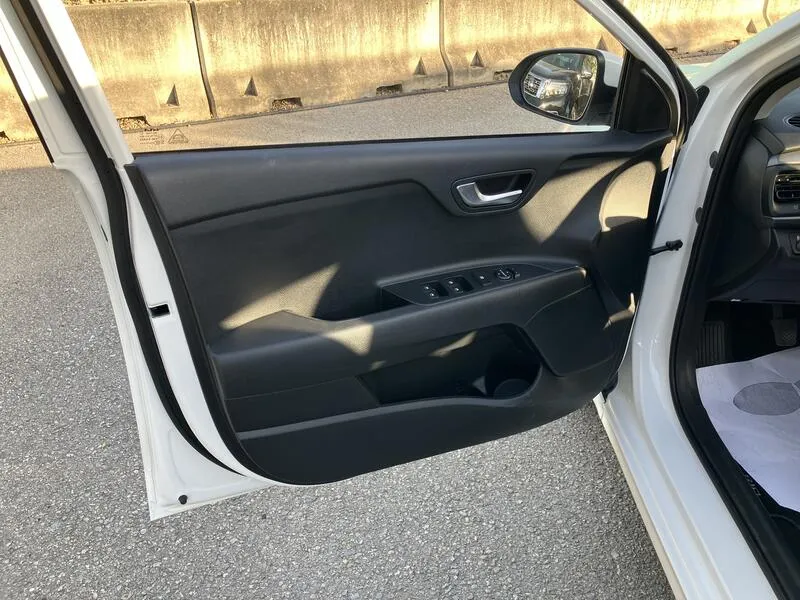 Kia Rio 1.0 T-GDi MHEV iMT Concept - foto 11