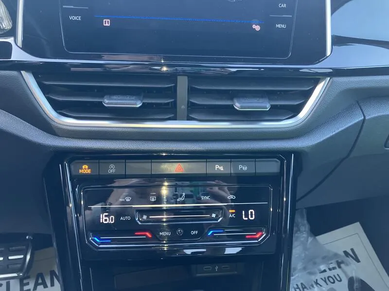 Volkswagen T-Roc R-Line 1.5 TSI DSG - foto 23