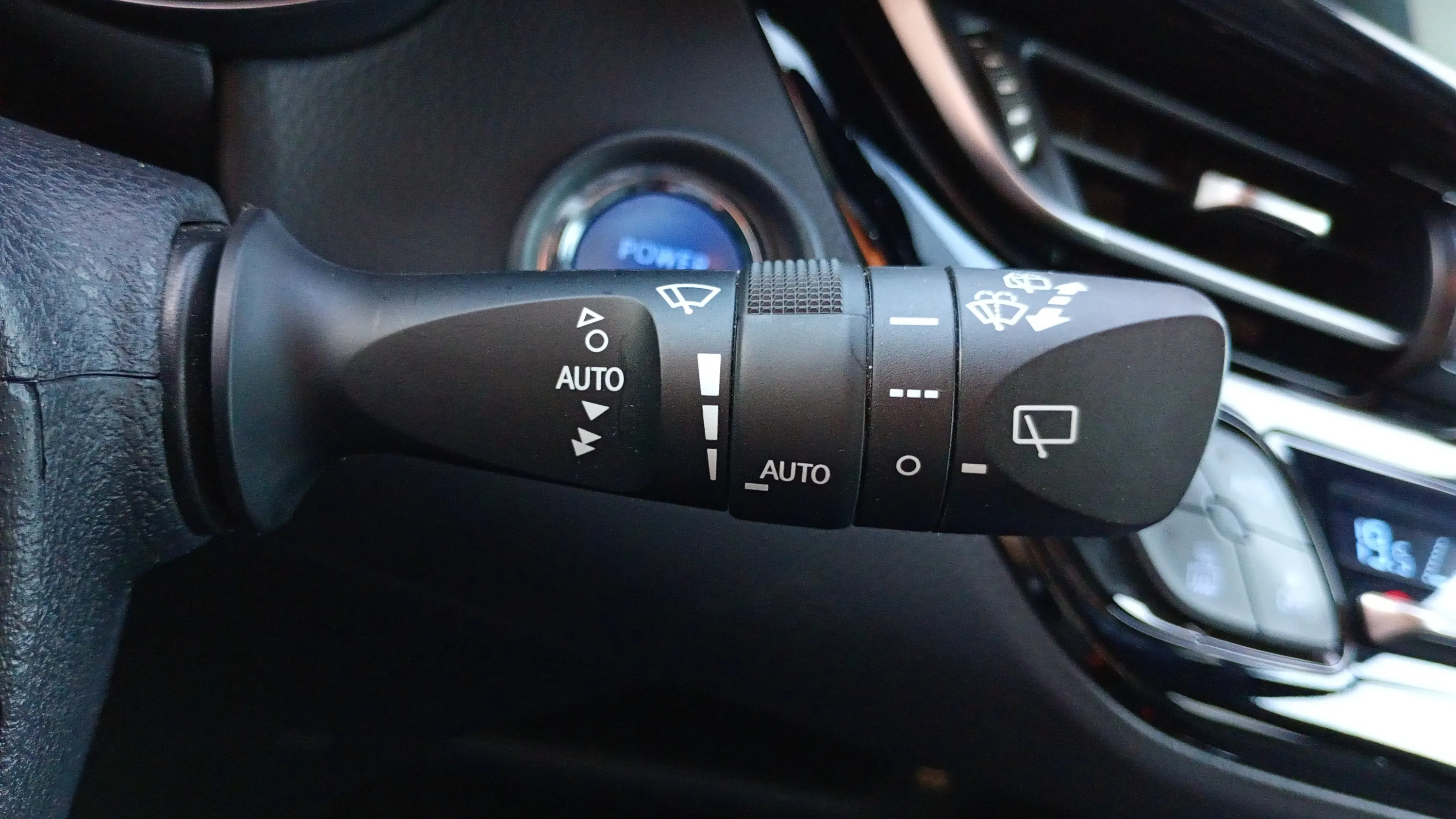 Toyota C-HR 1.8 140H Advance - foto 18