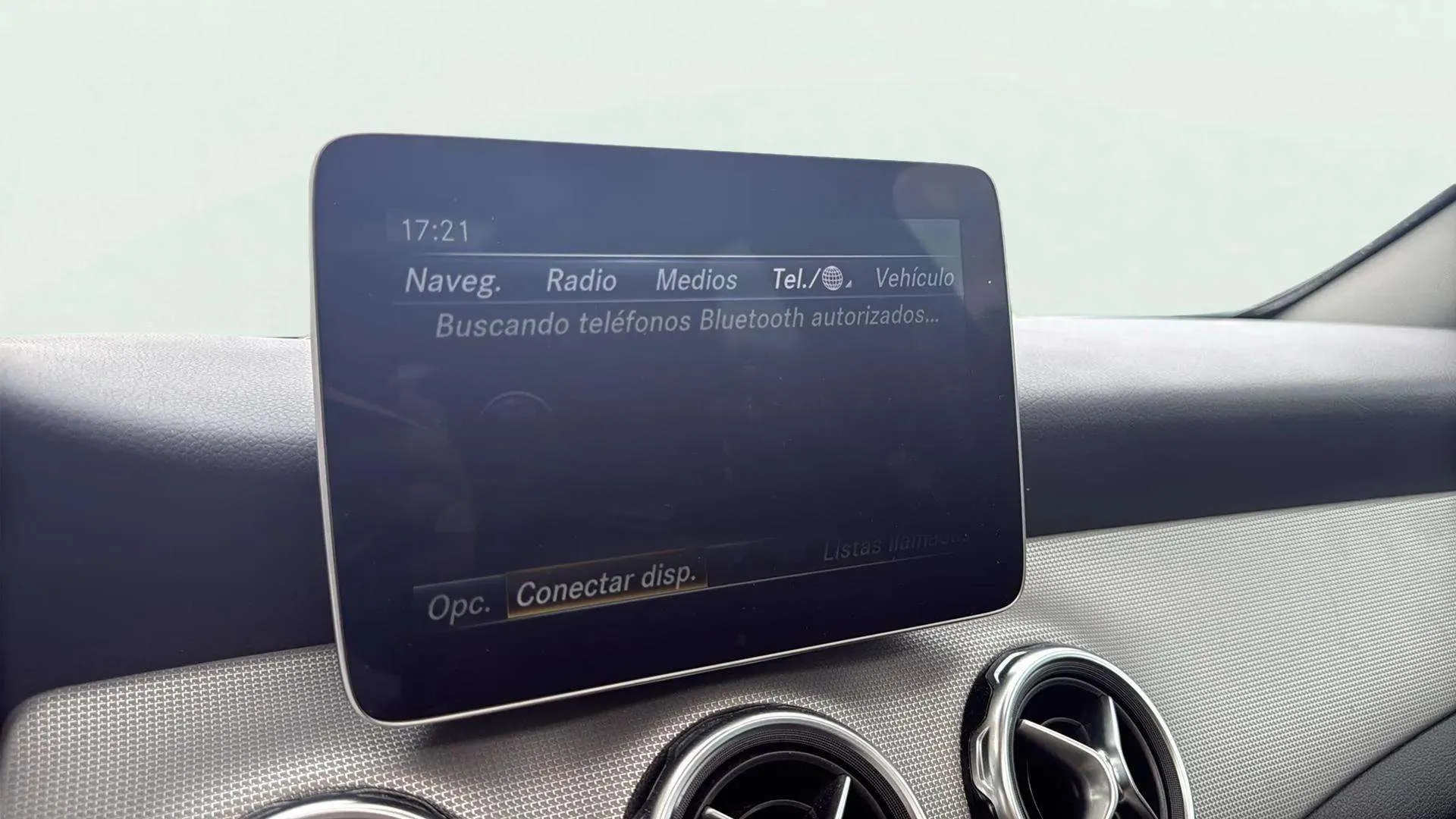 Mercedes-Benz GLA 200 d - foto 25