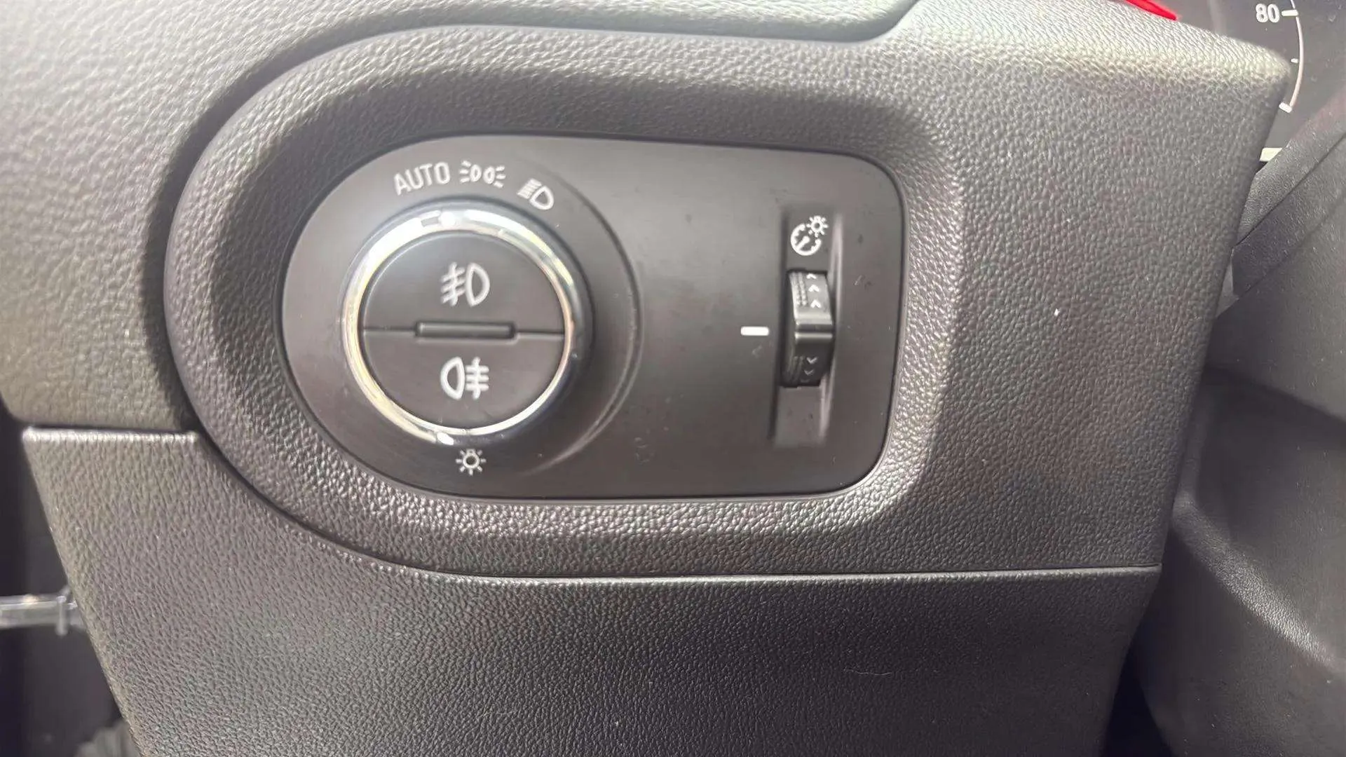 Opel Grandland 1.6 Turbo Ultimate 4x2 - foto 16
