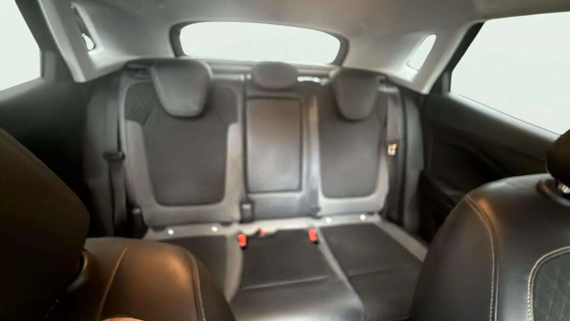 Opel Grandland 1.6 Turbo Ultimate 4x2 - foto 21