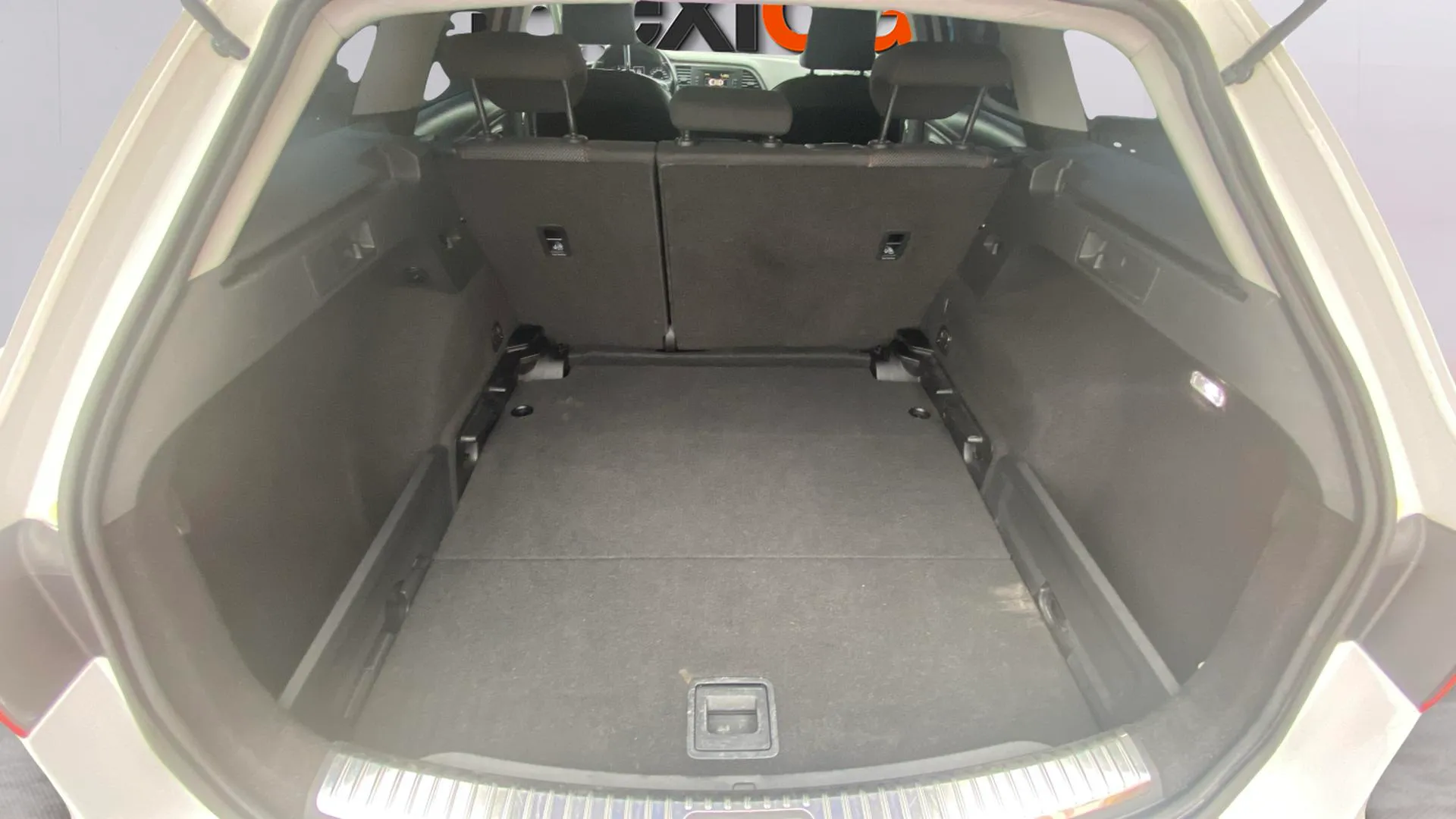 SEAT León ST 2.0 TDI 4Dr DSG6 X-p Ti Des - foto 19