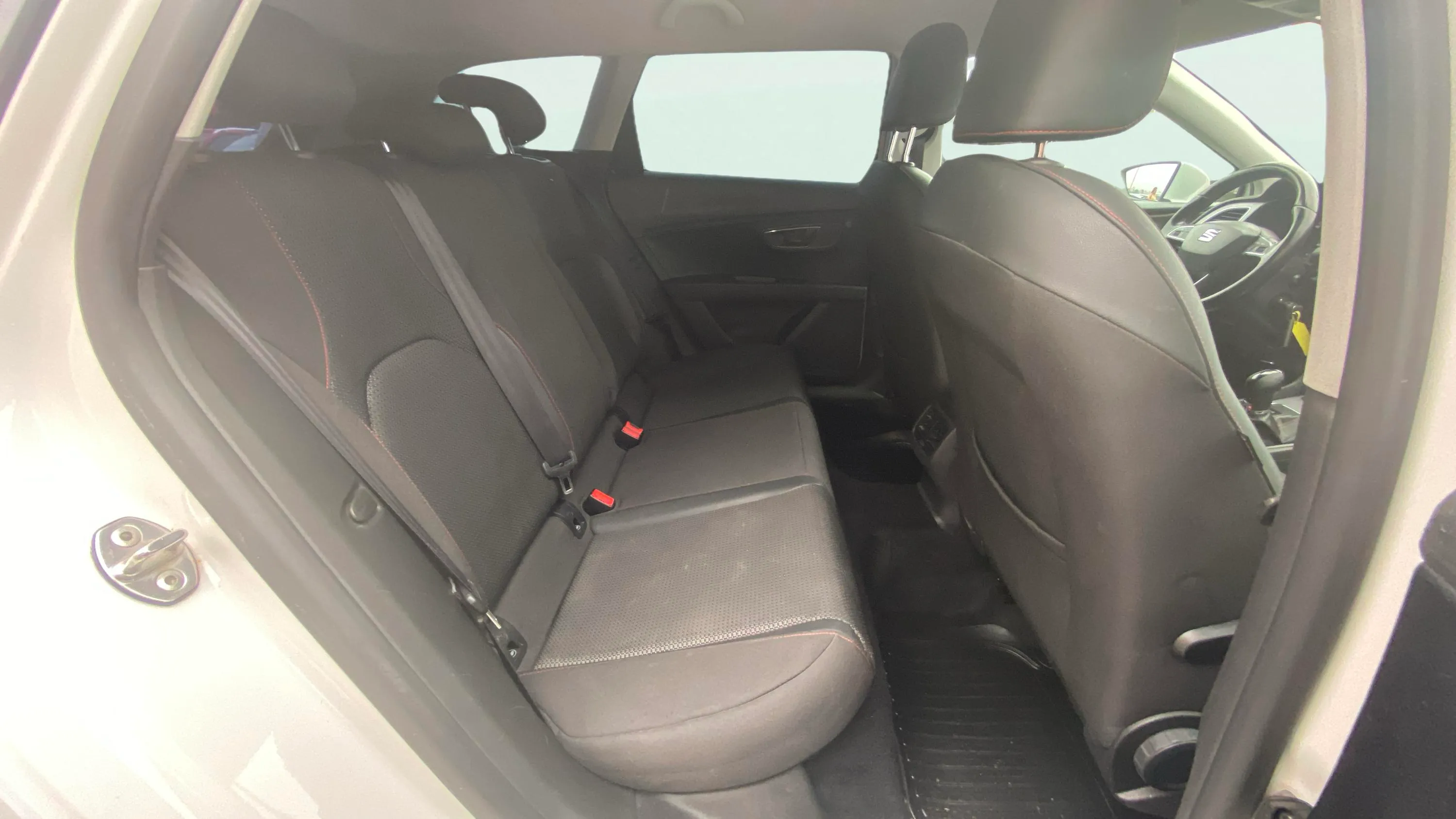 SEAT León ST 2.0 TDI 4Dr DSG6 X-p Ti Des - foto 17