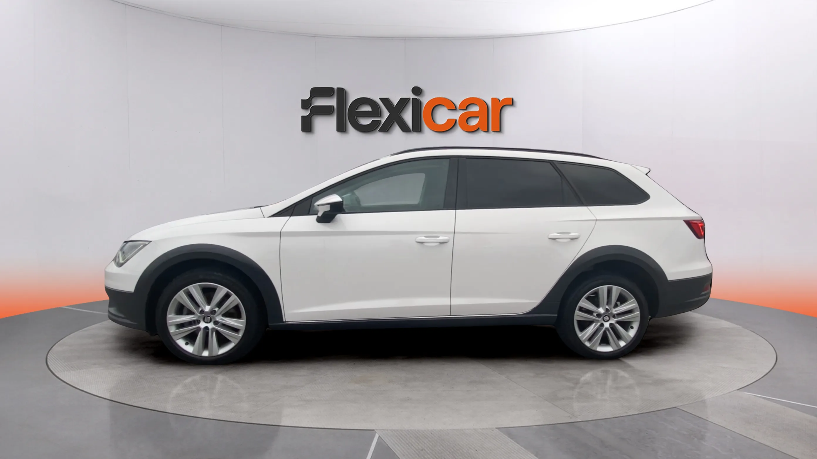 SEAT León ST 2.0 TDI 4Dr DSG6 X-p Ti Des - foto 9
