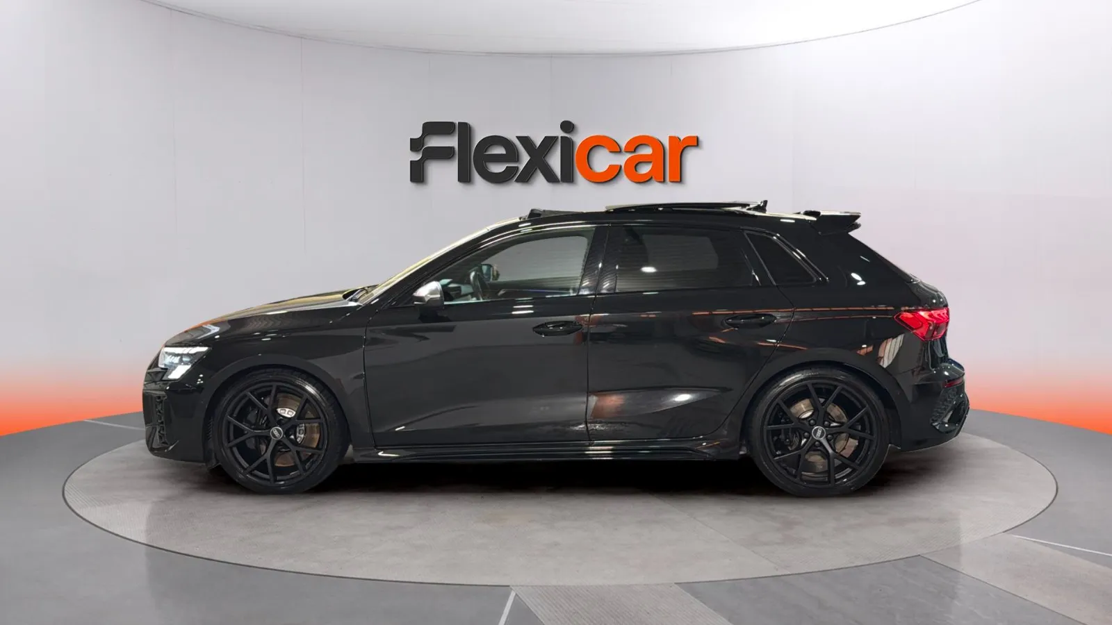 Audi A3 RS3 Sportback TFSI quattro S tron - foto 5