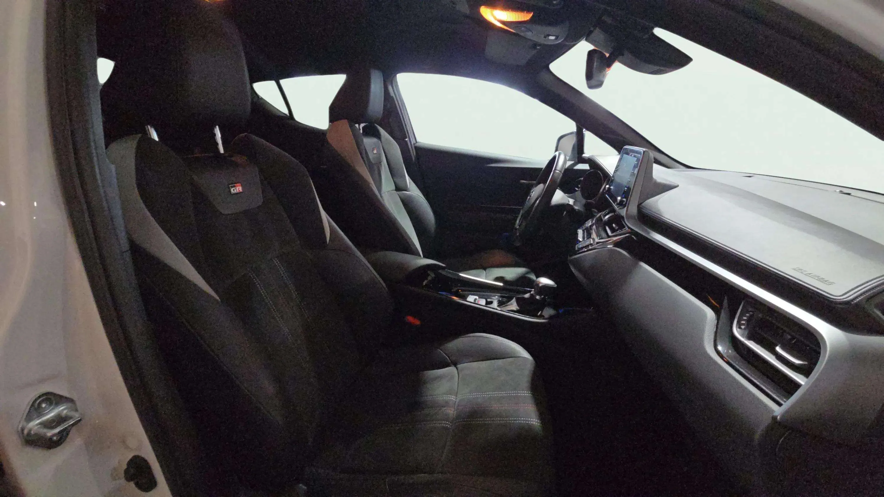 Toyota C-HR 2.0 180H GR Sport - foto 12