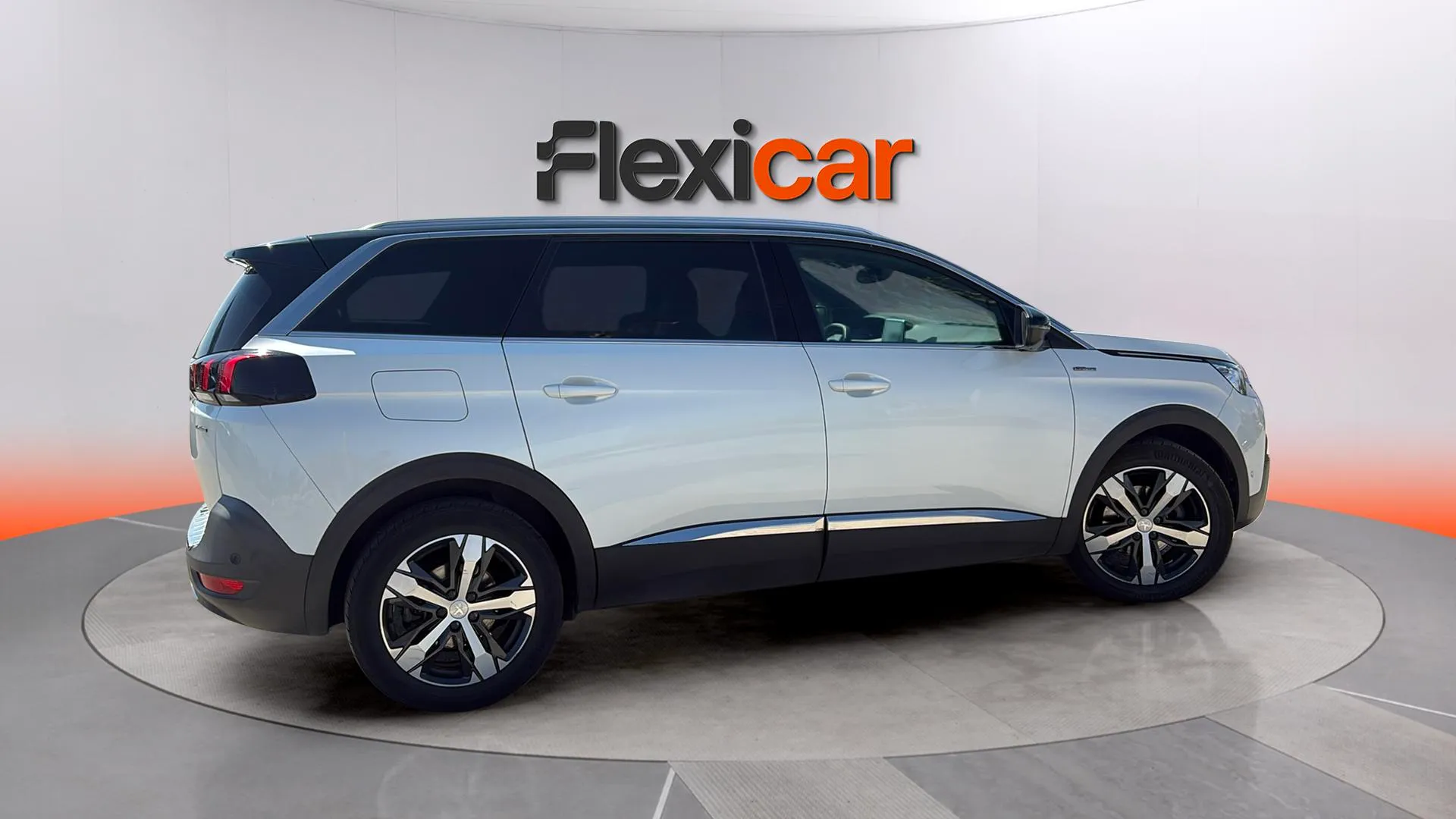 Peugeot 5008 GT-Line 1.6L BlueHDi (120) EAT6 - foto 9