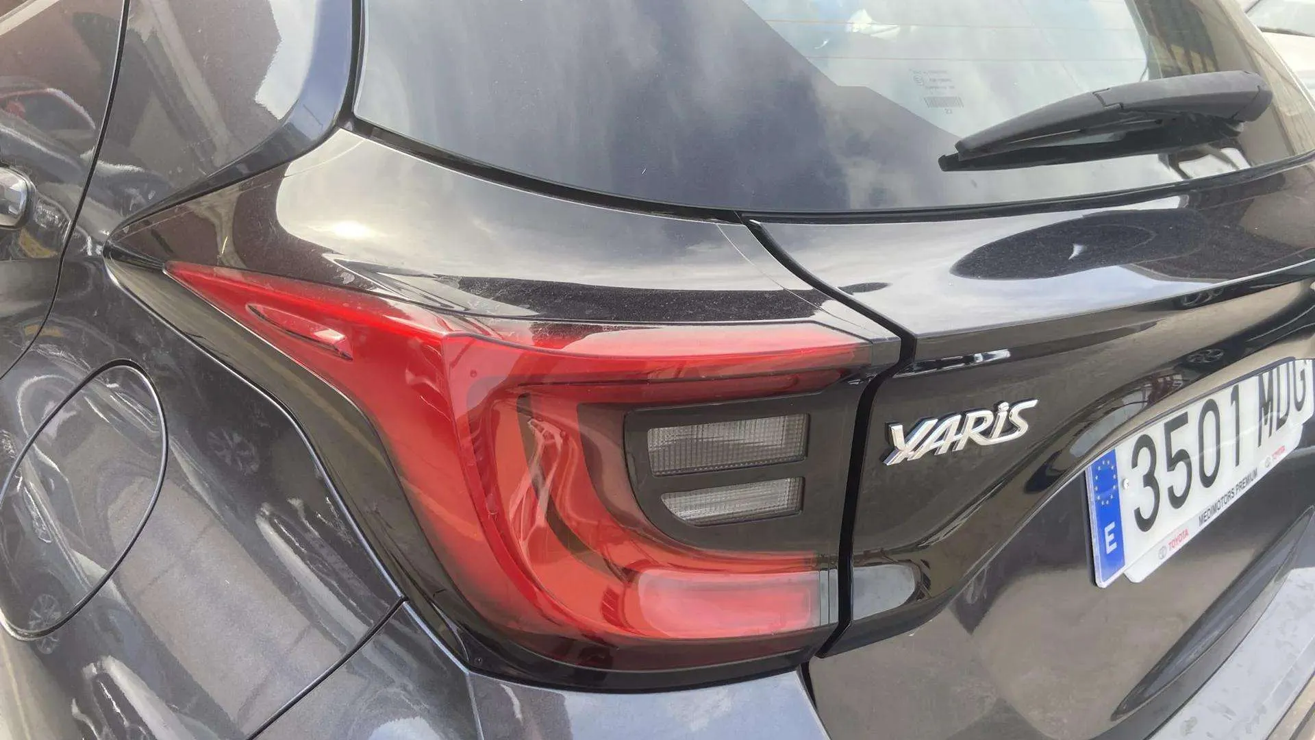 Toyota Yaris 1.5 120H Active Tech - foto 12