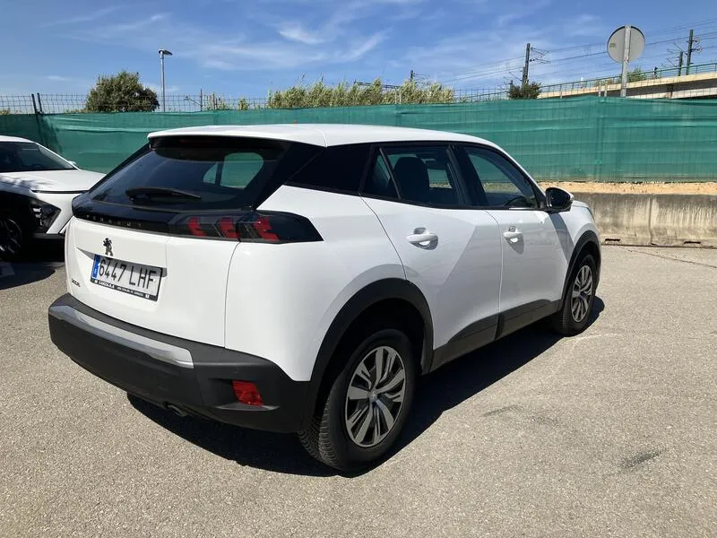 Peugeot 2008 Active PureTech 100 BVM6 - foto 6
