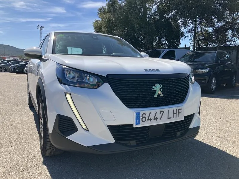 Peugeot 2008 Active PureTech 100 BVM6 - foto 40