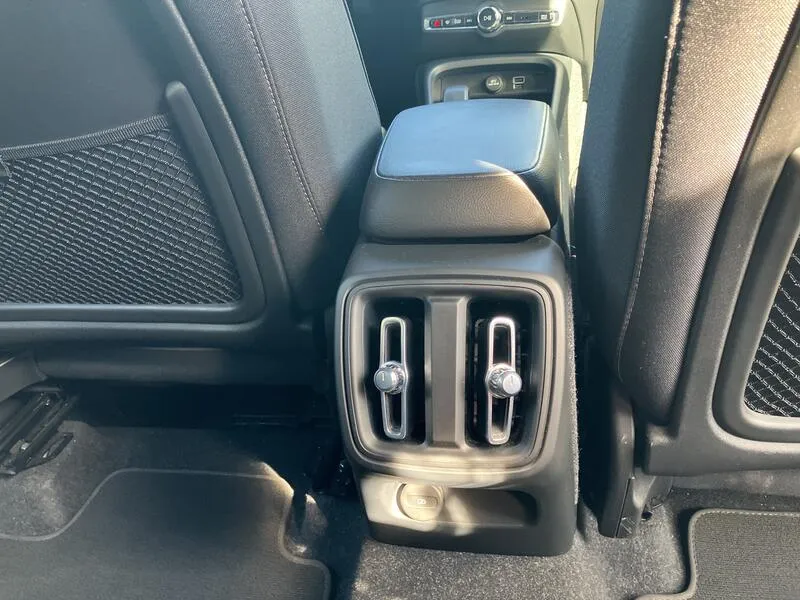 Volvo XC40 1.5 T2 Core - foto 31