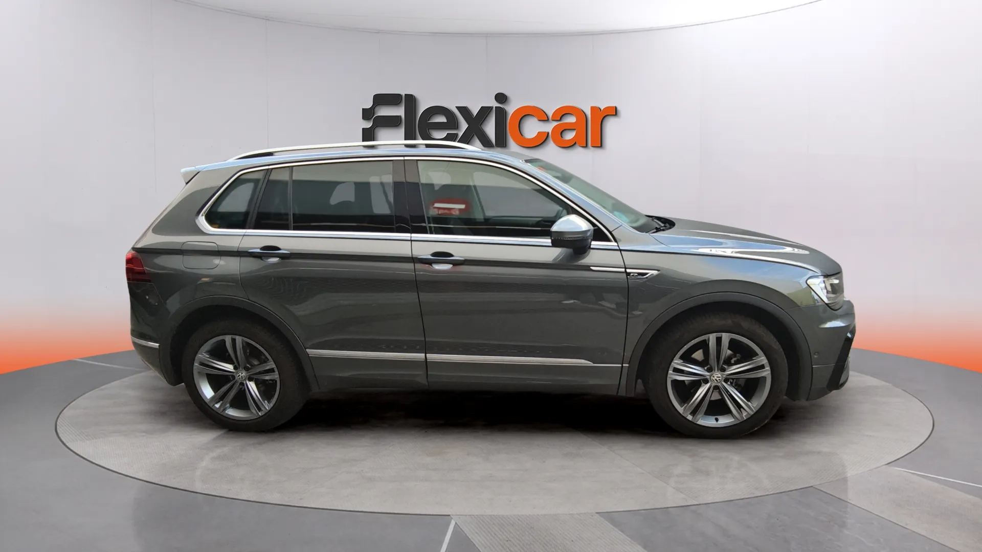 Volkswagen Tiguan Sport 2.0 TDI DSG - foto 3