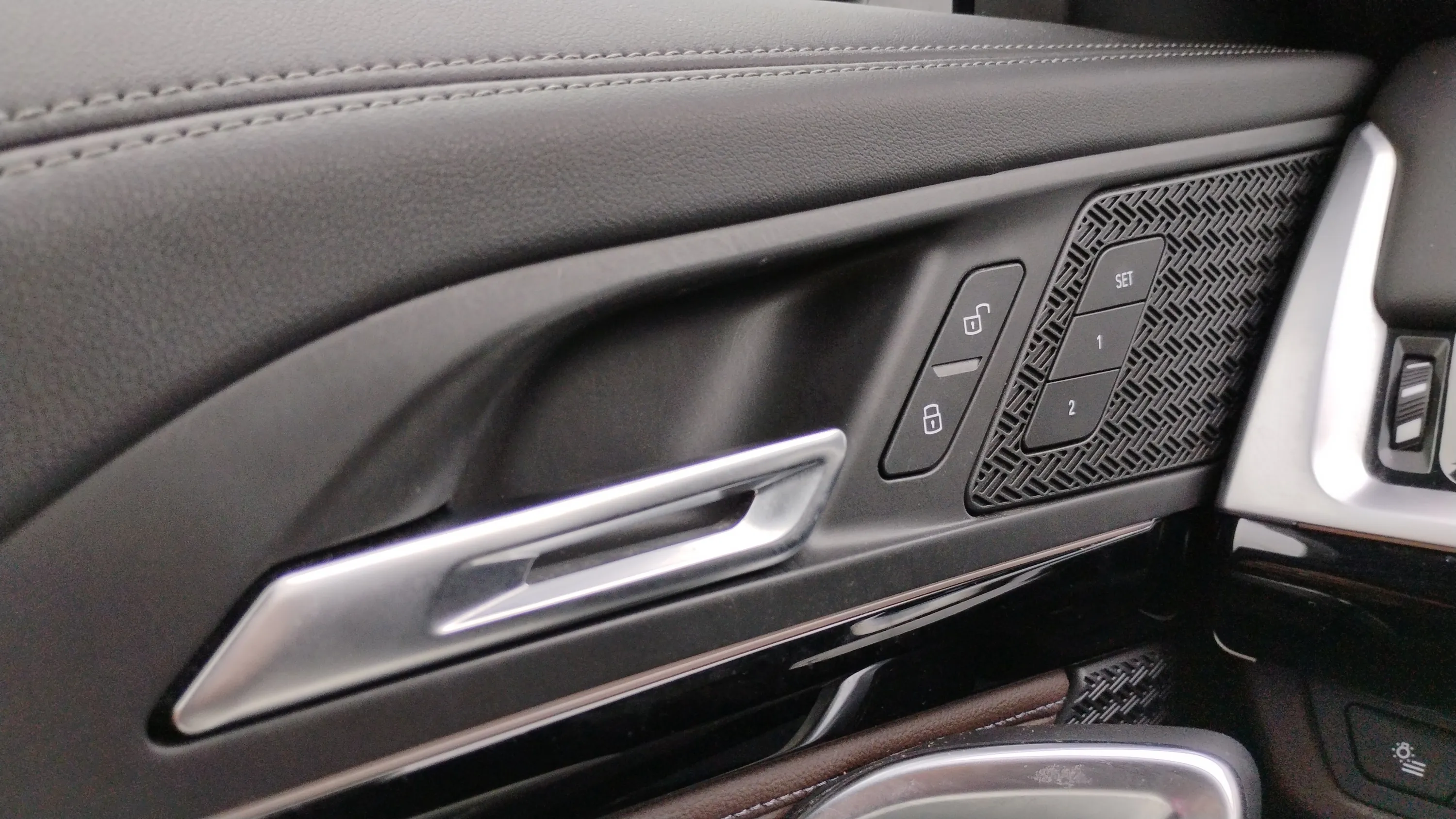 BMW X1 sDrive18d - foto 9