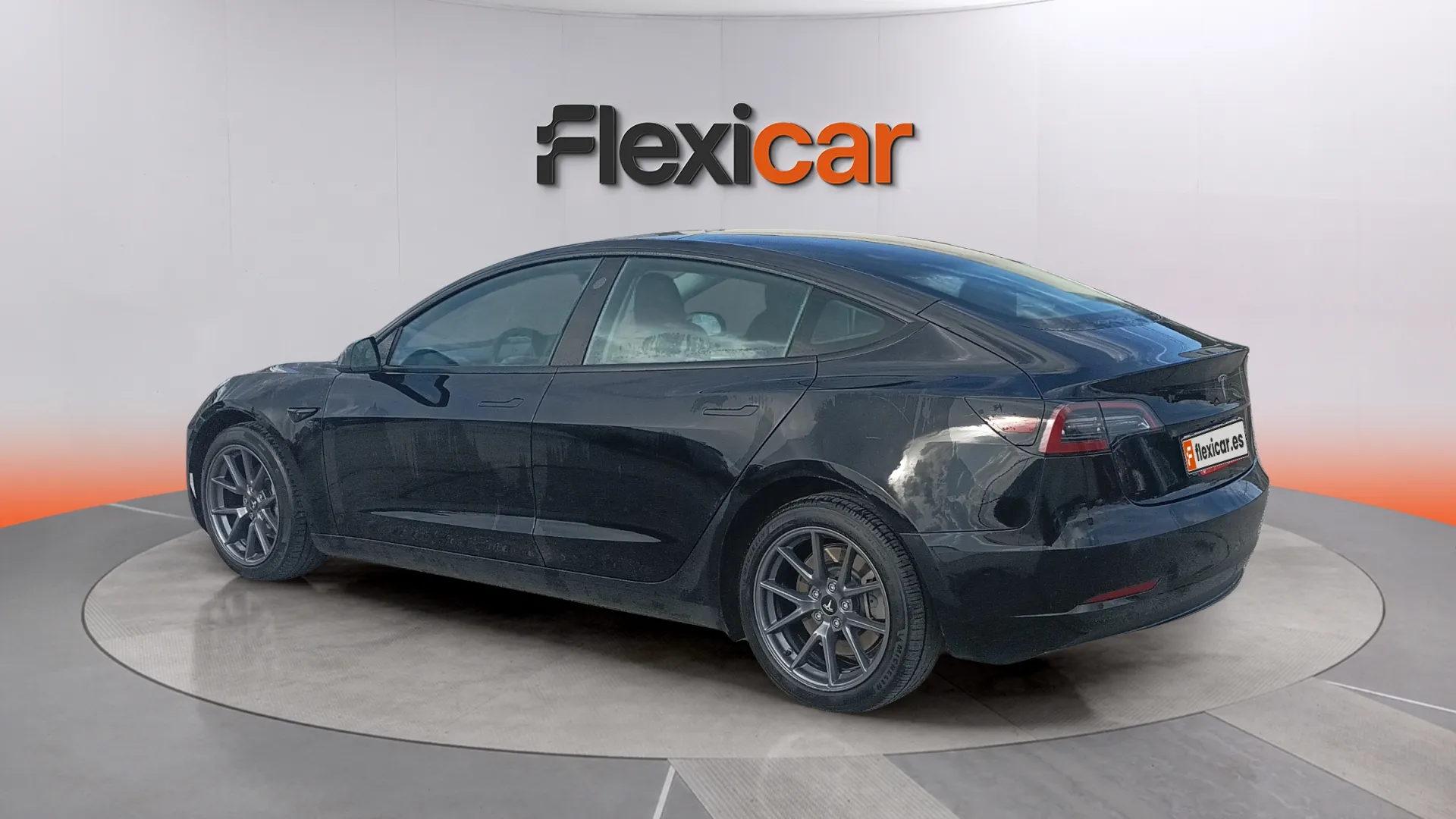 Tesla Model 3 Gran Autonomía RWD - foto 2