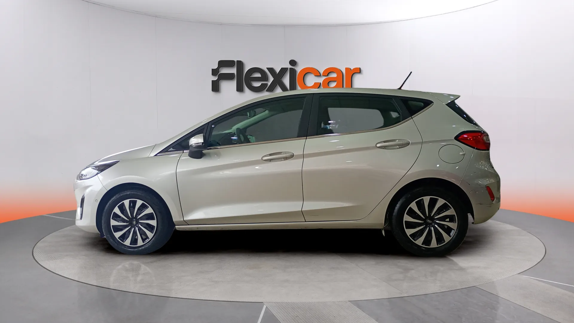 Ford Fiesta 1.0 EcoBoost MHEV Trend - foto 4