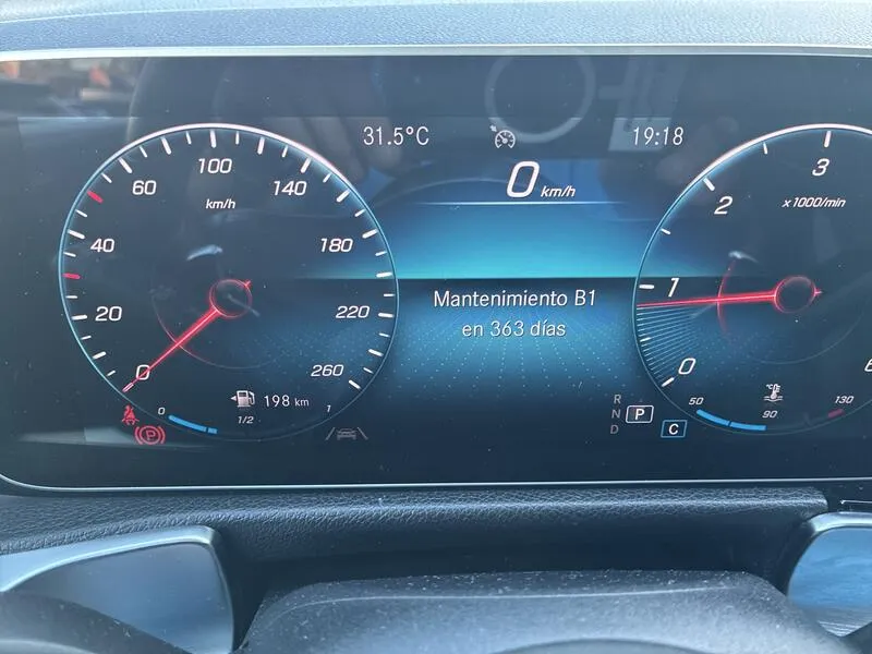 Mercedes-Benz GLB 2.0 GLB 200 D DCT - foto 38