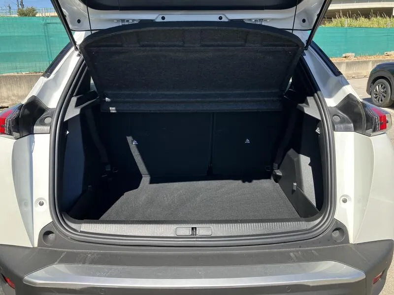 Peugeot 2008 Active Pack BlueHDi 130 - foto 29