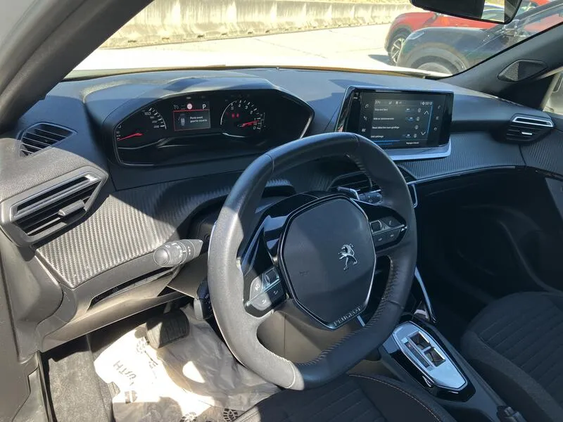 Peugeot 2008 Active Pack BlueHDi 130 - foto 10
